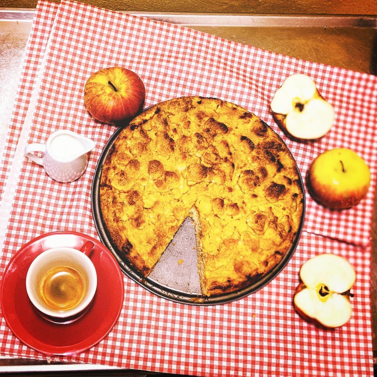 Agriturismo La Part 산 제노 디 몬타냐 외부 사진