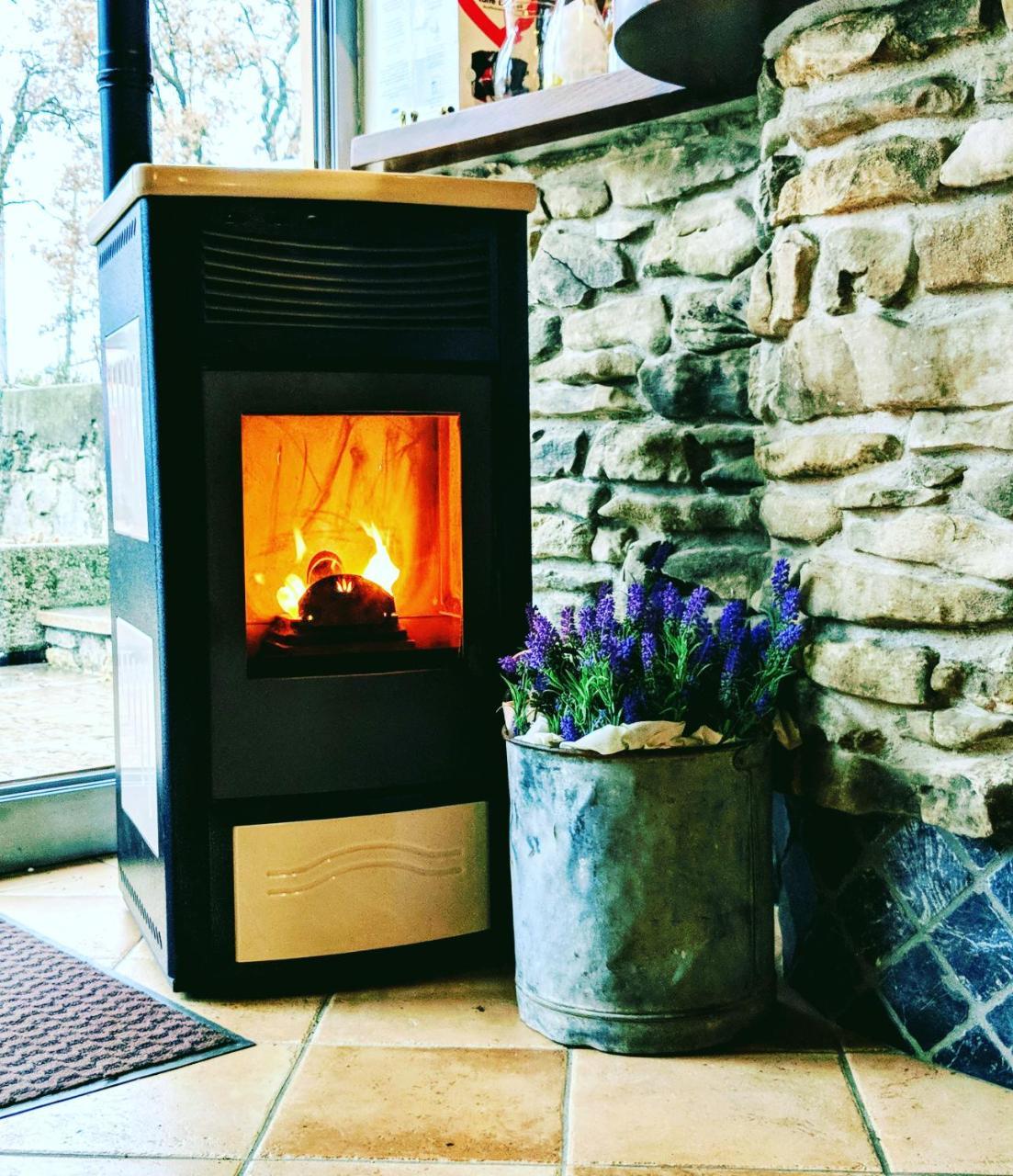 Agriturismo La Part 산 제노 디 몬타냐 외부 사진